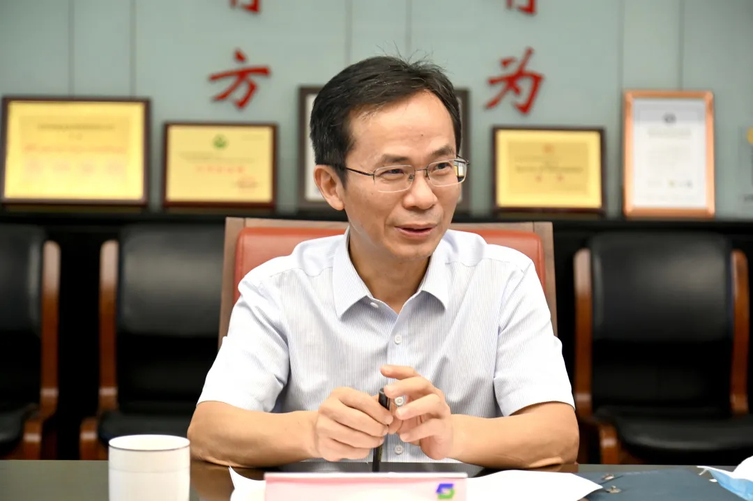 省國(guó)資委紀(jì)檢監(jiān)察組組長(zhǎng)陳金池督導(dǎo)檢查蘇鹽集團(tuán)安全生產(chǎn)和疫情防控工作 省國(guó)資委紀(jì)檢監(jiān)察組組長(zhǎng)陳金池督導(dǎo)檢查蘇鹽集團(tuán)安全生產(chǎn)和疫情防控工作