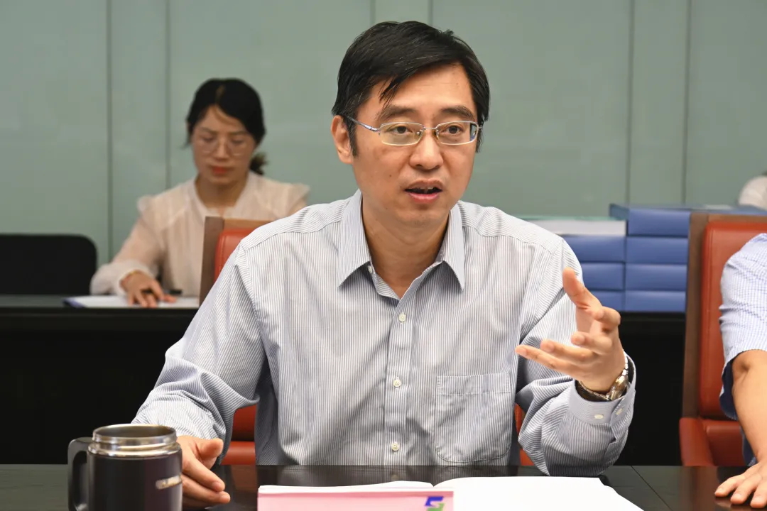 省國(guó)資委紀(jì)檢監(jiān)察組組長(zhǎng)陳金池督導(dǎo)檢查蘇鹽集團(tuán)安全生產(chǎn)和疫情防控工作 省國(guó)資委紀(jì)檢監(jiān)察組組長(zhǎng)陳金池督導(dǎo)檢查蘇鹽集團(tuán)安全生產(chǎn)和疫情防控工作