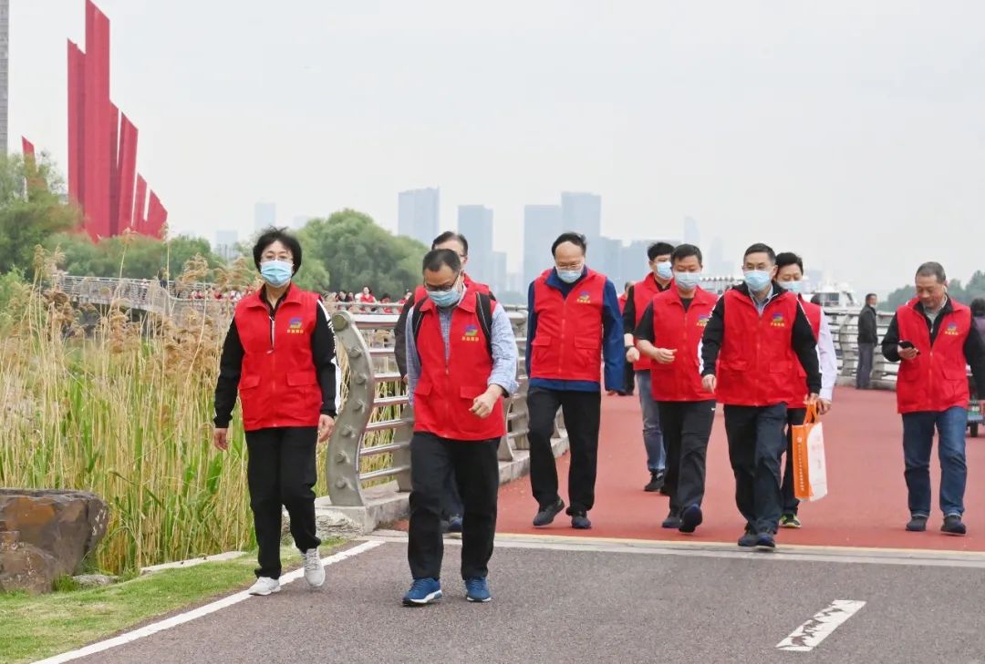 蘇鹽集團(tuán)舉辦慶“五?一”健步走，代“鹽”健康生活團(tuán)建活動